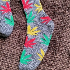 HUF X SNOOP DOGG PLANTLIFE CREW SOCKS